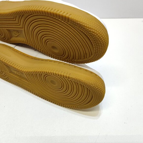 Athletic_Shoes